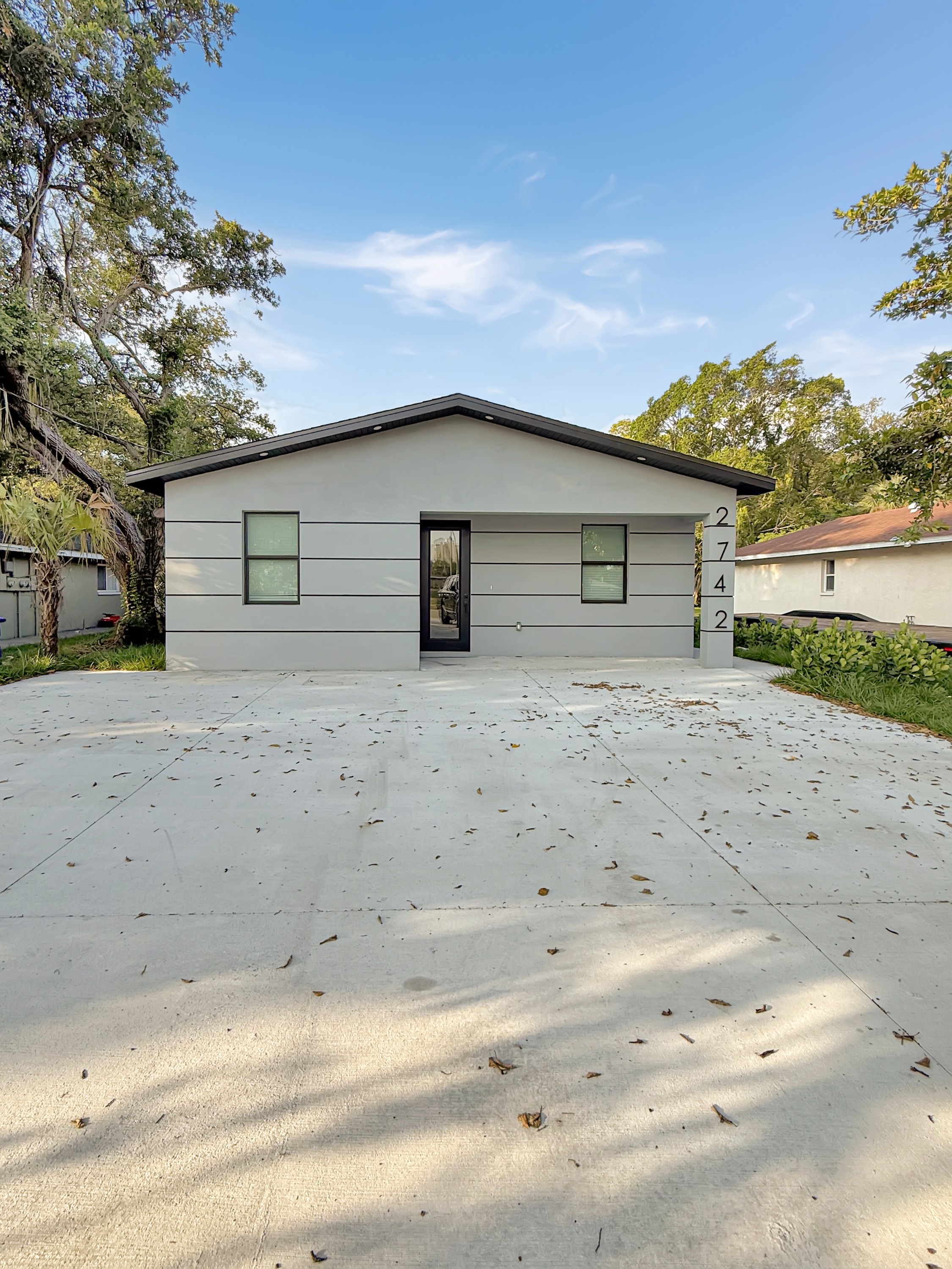2742 Orange Street