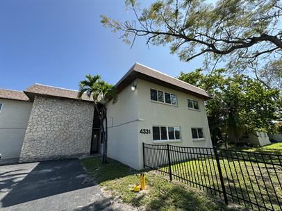 4331 Glenwood Avenue - 6