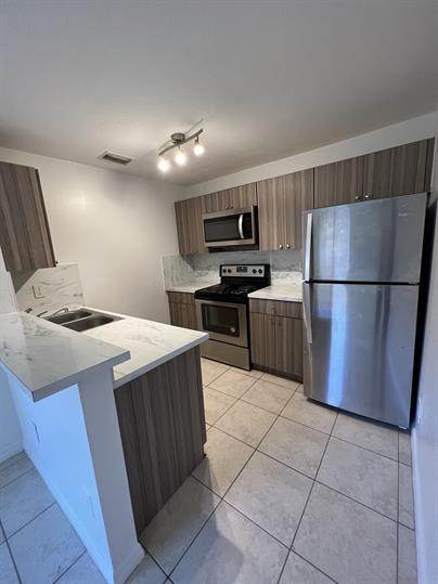 7961 Gladiolus Drive - 101